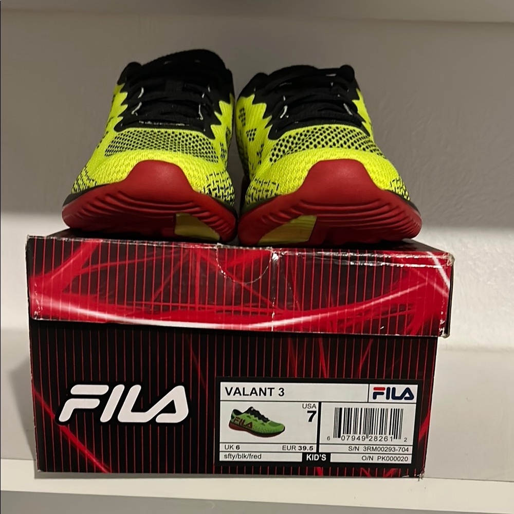 Fila Valant 3 Kid’s Shoes - Black and Yellow